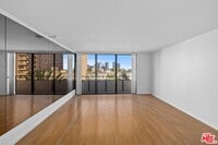 Building Photo - 10535 Wilshire Blvd