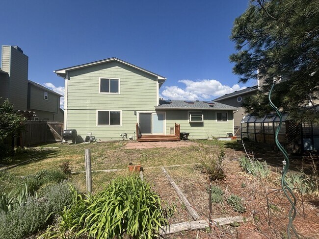 Building Photo - Single Family - 4 Bed 3.5 Bath - MileStone...