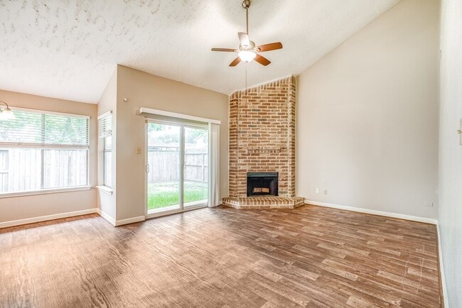Building Photo - 15238 Bedford Glen Dr
