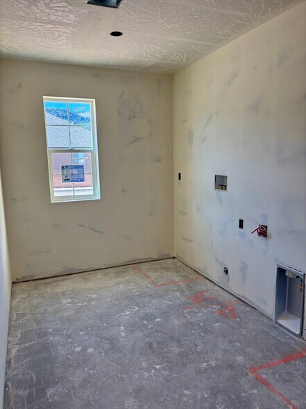 Building Photo - 270 S 1075 W