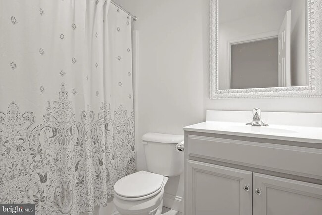 Building Photo - 608 Mayer Pl