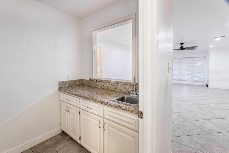 Building Photo - 106 Westchester St