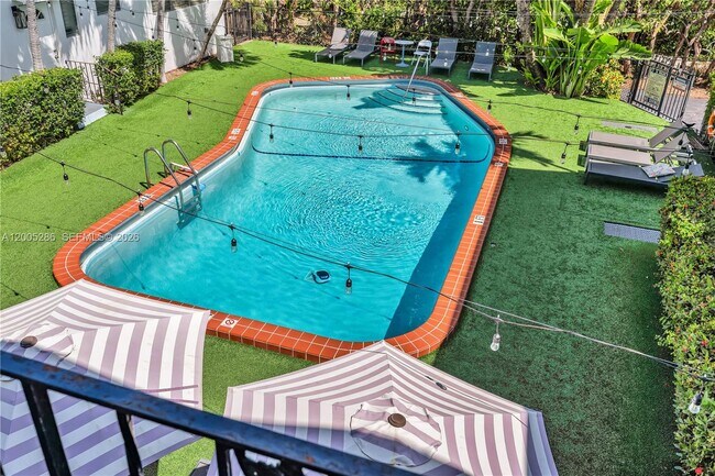 Building Photo - 10006 E Bay Harbor Dr