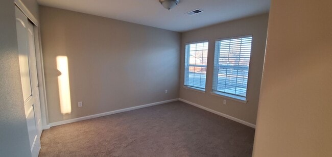 Building Photo - 4 Bedroom 2 Bath Home in Fallon