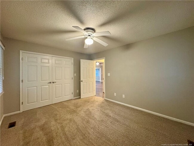 Building Photo - 200 Horseshoe Dr