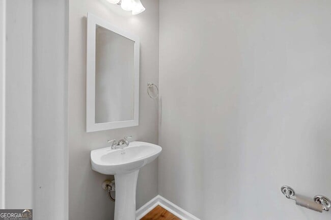 Building Photo - 2832 Laurel Ridge Cir