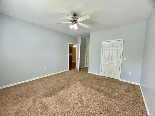 Building Photo - 635 Marshtree Ln