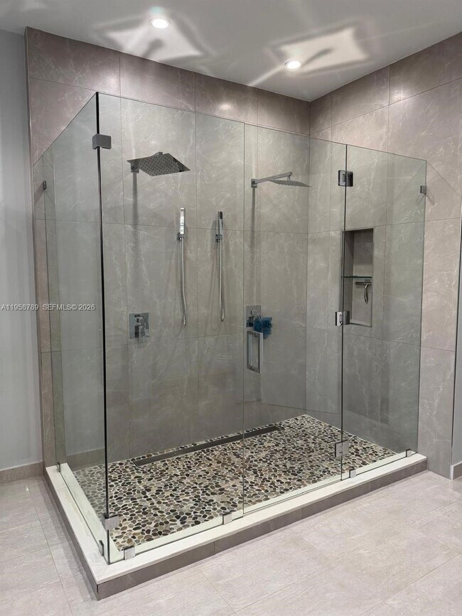 Building Photo - 5455 SW 191st Terrace