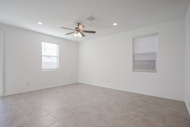 Building Photo - Brand New 5 Bedroom 2.5 Bath Home!