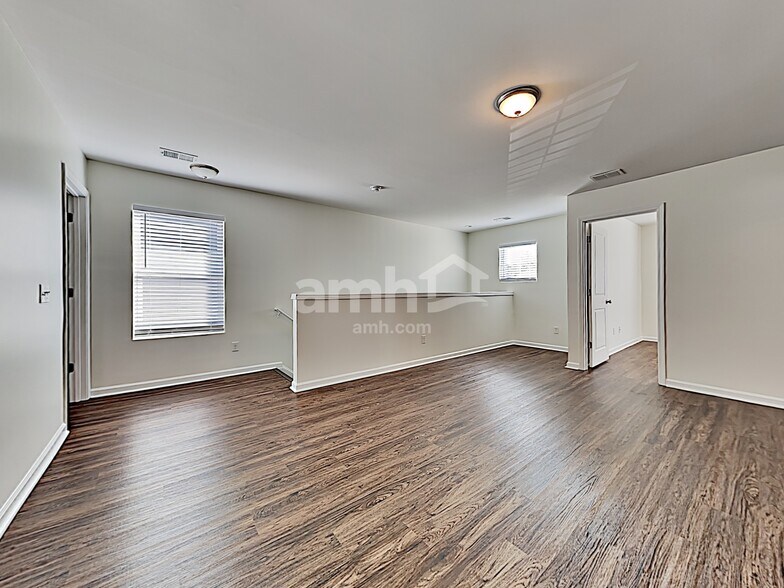 Building Photo - 334 Cantley Ct