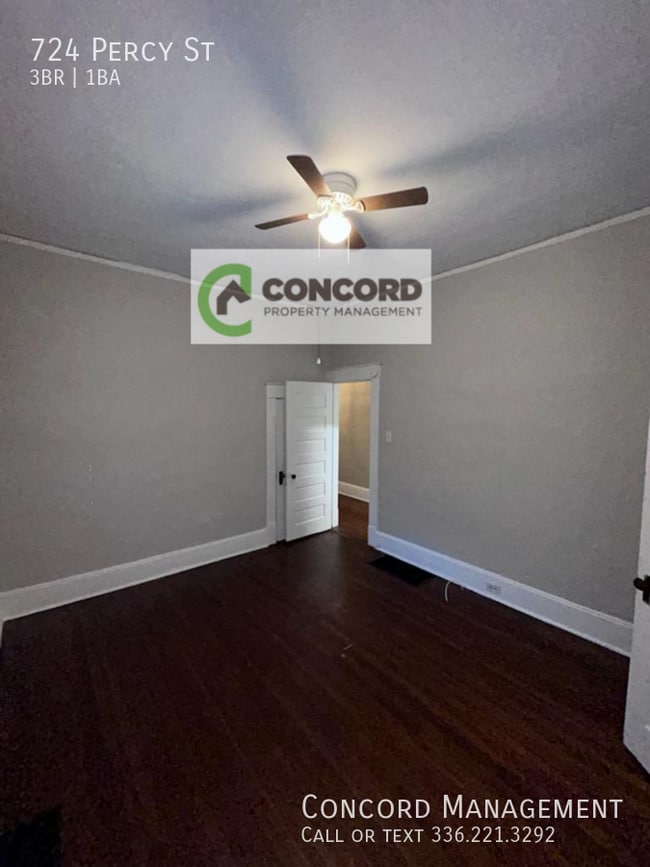 Building Photo - 724 Percy St