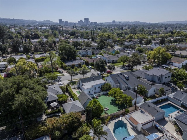 Building Photo - 1325 Idlewood Rd