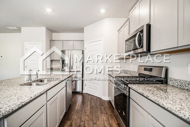 Building Photo - 48 Silver Birch Pass