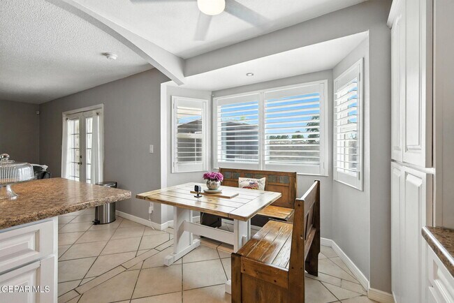 Building Photo - 329 Sereno Dr