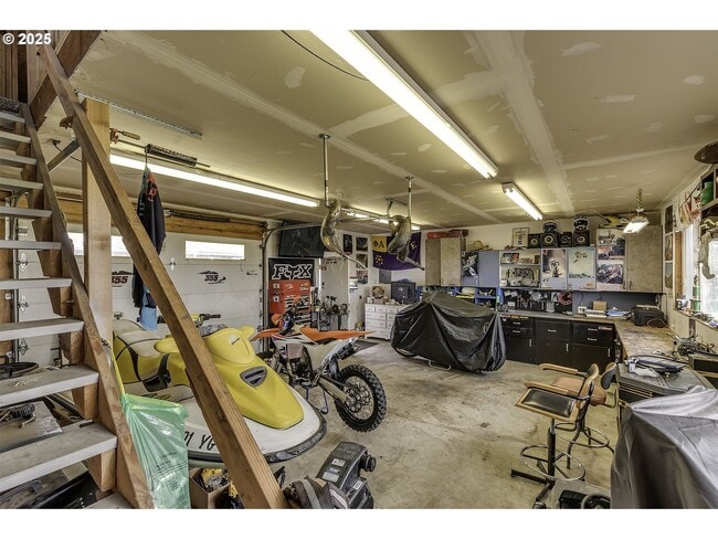 Building Photo - Verboort Country Retreat Front/Back Yards, Barn/shop with second story, Garden beds, lots of park...