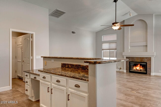 Building Photo - 4418 E Barwick Dr