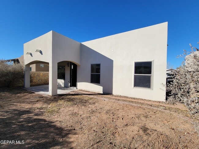 Building Photo - 2140 Honour Point Pl