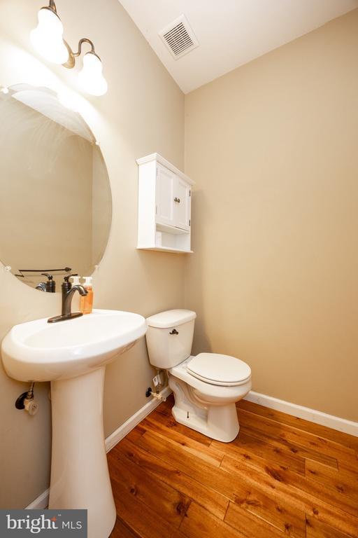 Building Photo - 2717 Fynamore Ln