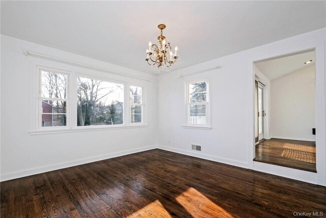 Building Photo - 6 Club Way