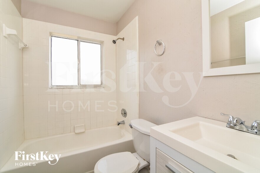 Building Photo - 7840 Anbury Ct