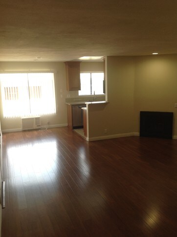 Building Photo - 1340 N Curson Ave