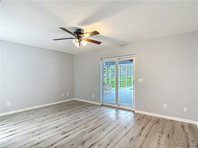 Building Photo - 884 W Massachusetts St