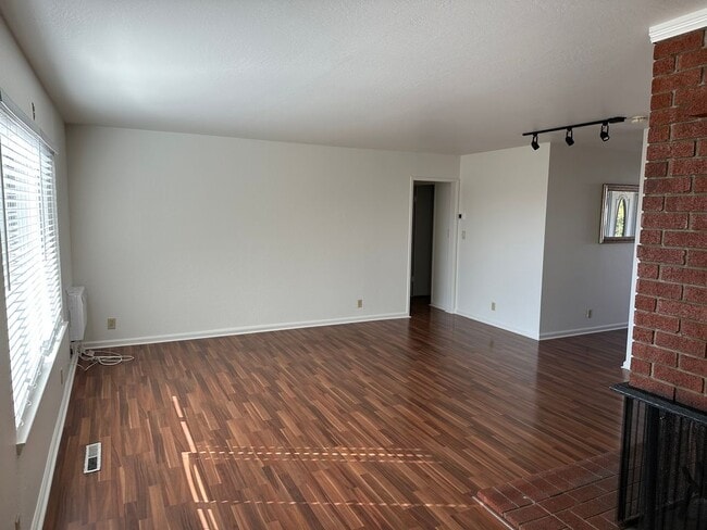 Building Photo - 4518 Newhaven Way