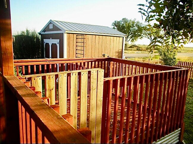 Building Photo - 8707 Private Rd 7355