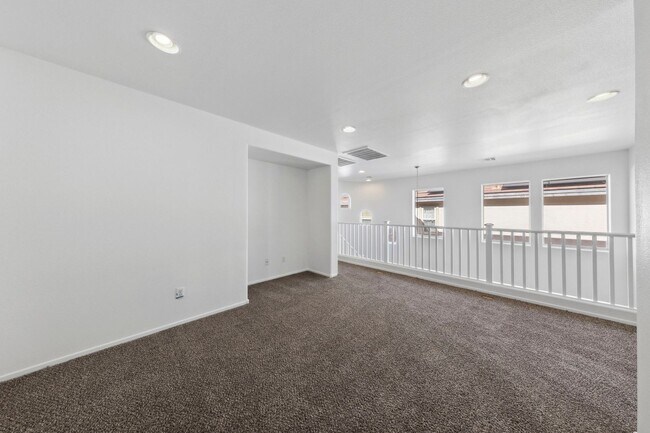 Building Photo - Beautiful Providence 3 Bedroom + Loft Home