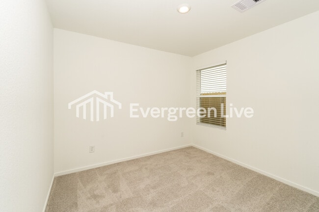 Building Photo - 12051 Noble Wood Village Dr