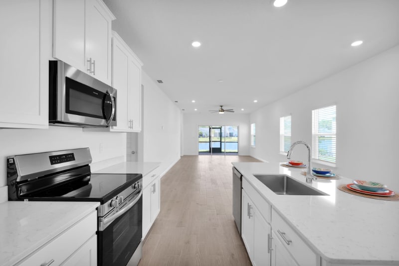 Building Photo - 302 Lake Sinclair St