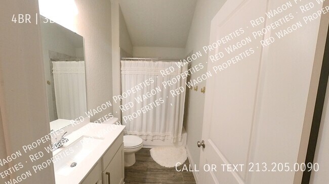 Building Photo - 9838 Kremmen Pl