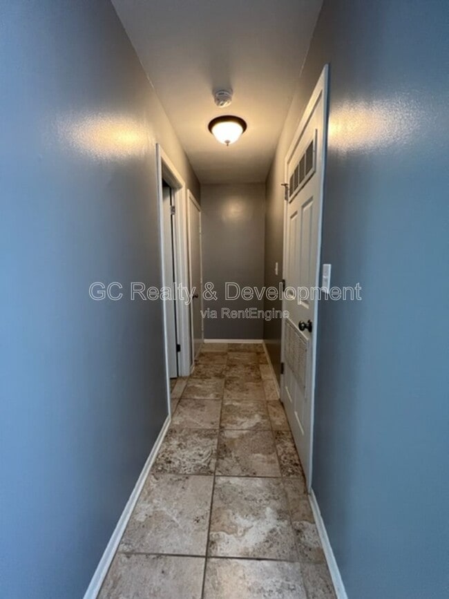 Building Photo - 12 Wild Rose Ct