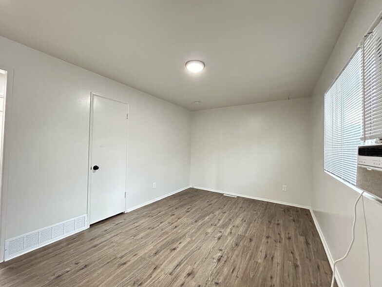 Building Photo - 3440 S 200 E