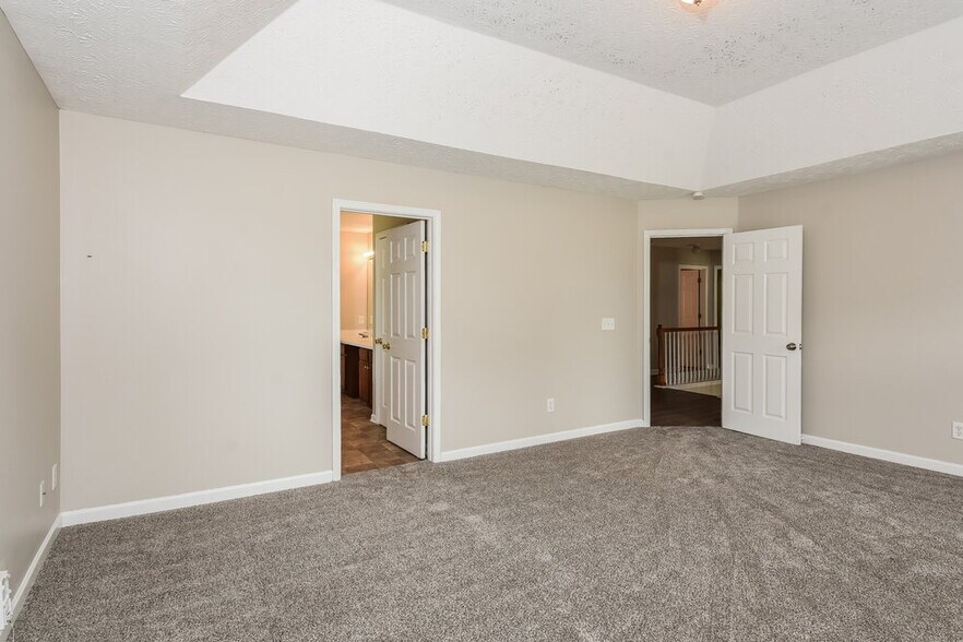 Building Photo - 2498 Tolliver Dr