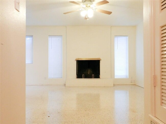 Building Photo - 3713 Meredith St