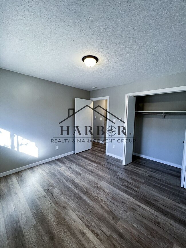 Building Photo - 1 Bedroom 1 Bath - New Avon - SPECIAL: App...
