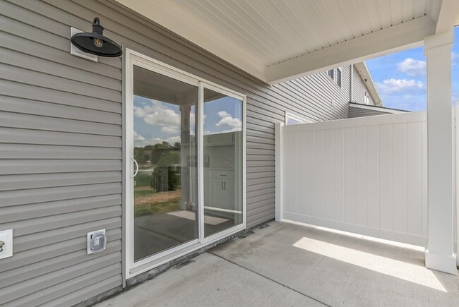 Building Photo - 2121 Cheltenham Pl