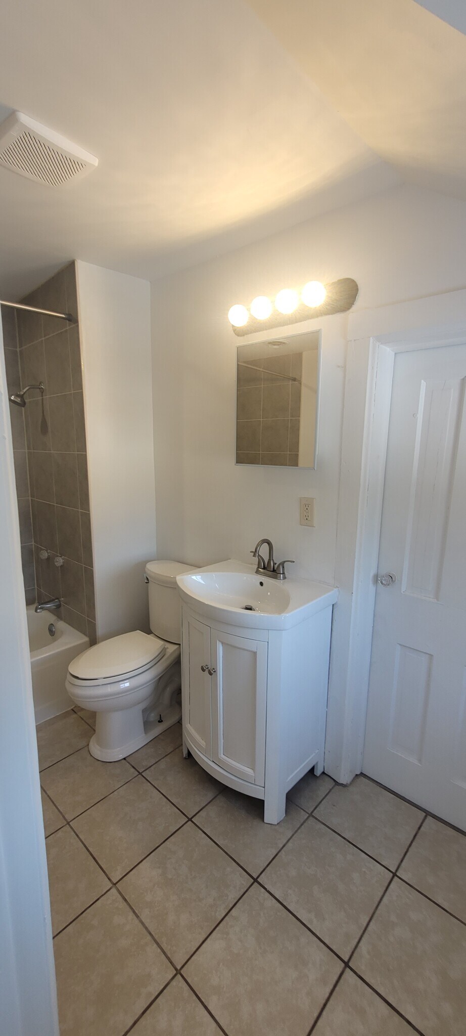 Bathroom - 2226 Myrtle St