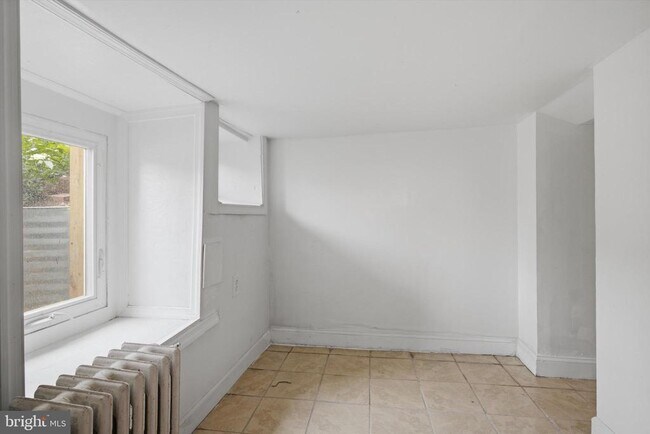 Building Photo - 3146 Remington Ave