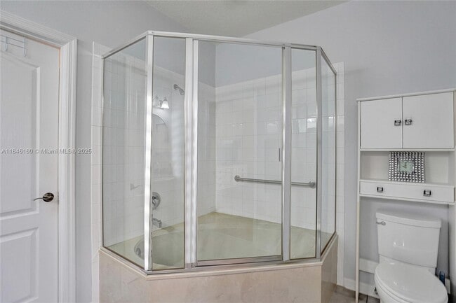 Building Photo - 1632 SW Harbour Isles Cir