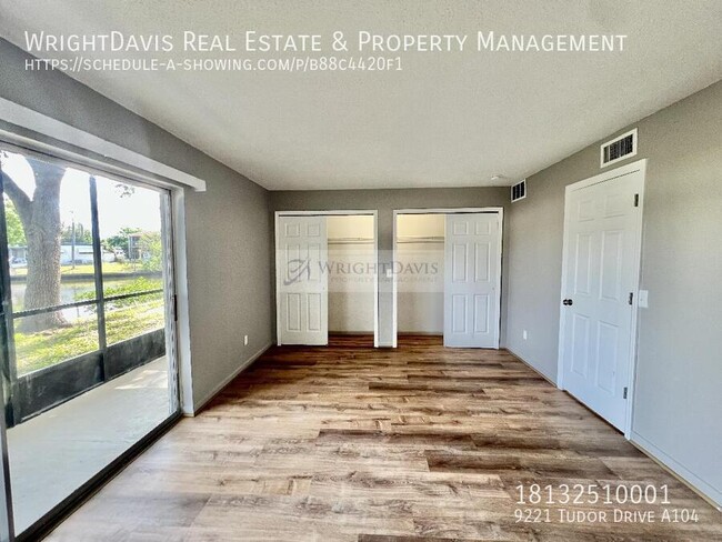 Building Photo - 9221 Tudor Dr
