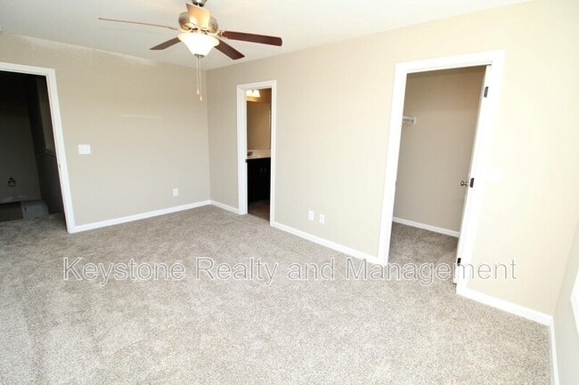 Building Photo - 301 Landrum Pl