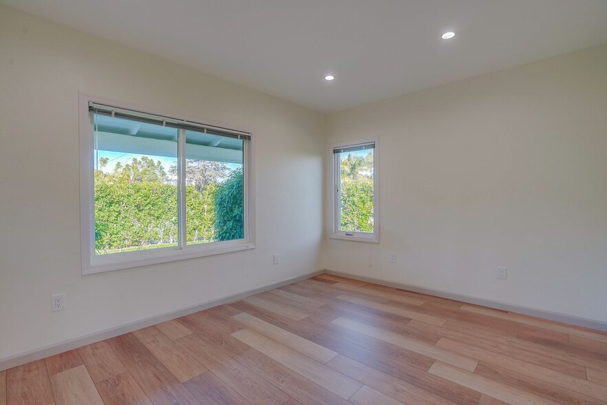 Building Photo - 4725 Sawtelle Blvd