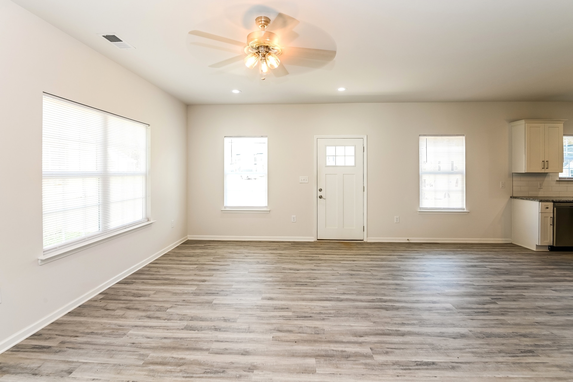 Building Photo - 5613 Phillips St