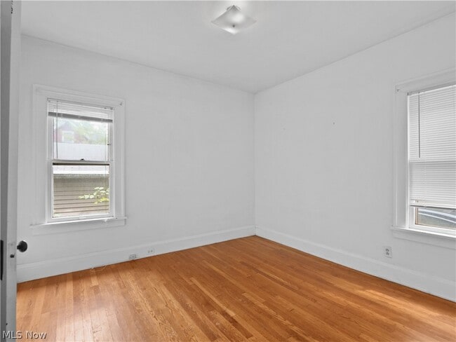 Building Photo - 3141 Kensington Rd