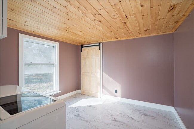 Building Photo - 3367 NY-488