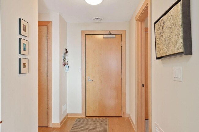 Building Photo - 1120 S 2nd St