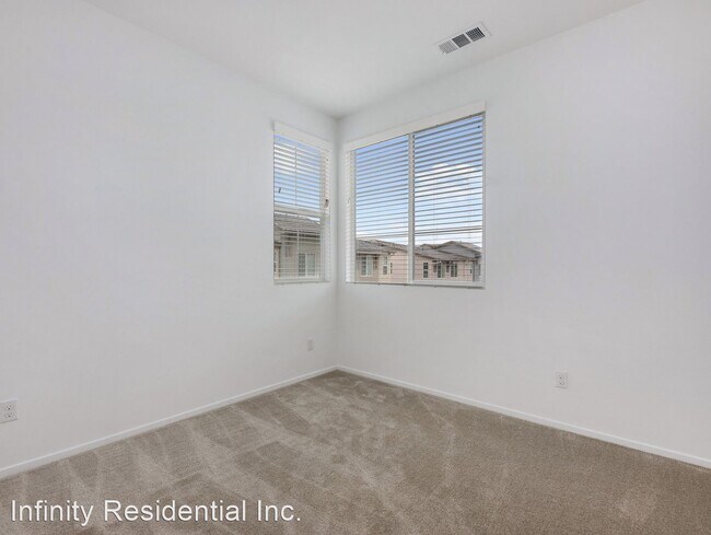 Building Photo - 3 br, 2.5 bath House - 747 Savi Drive  #104