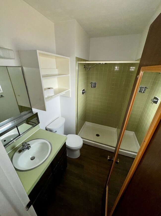 Building Photo - Clean 5 Bedroom Ranch in NW Fort Collins